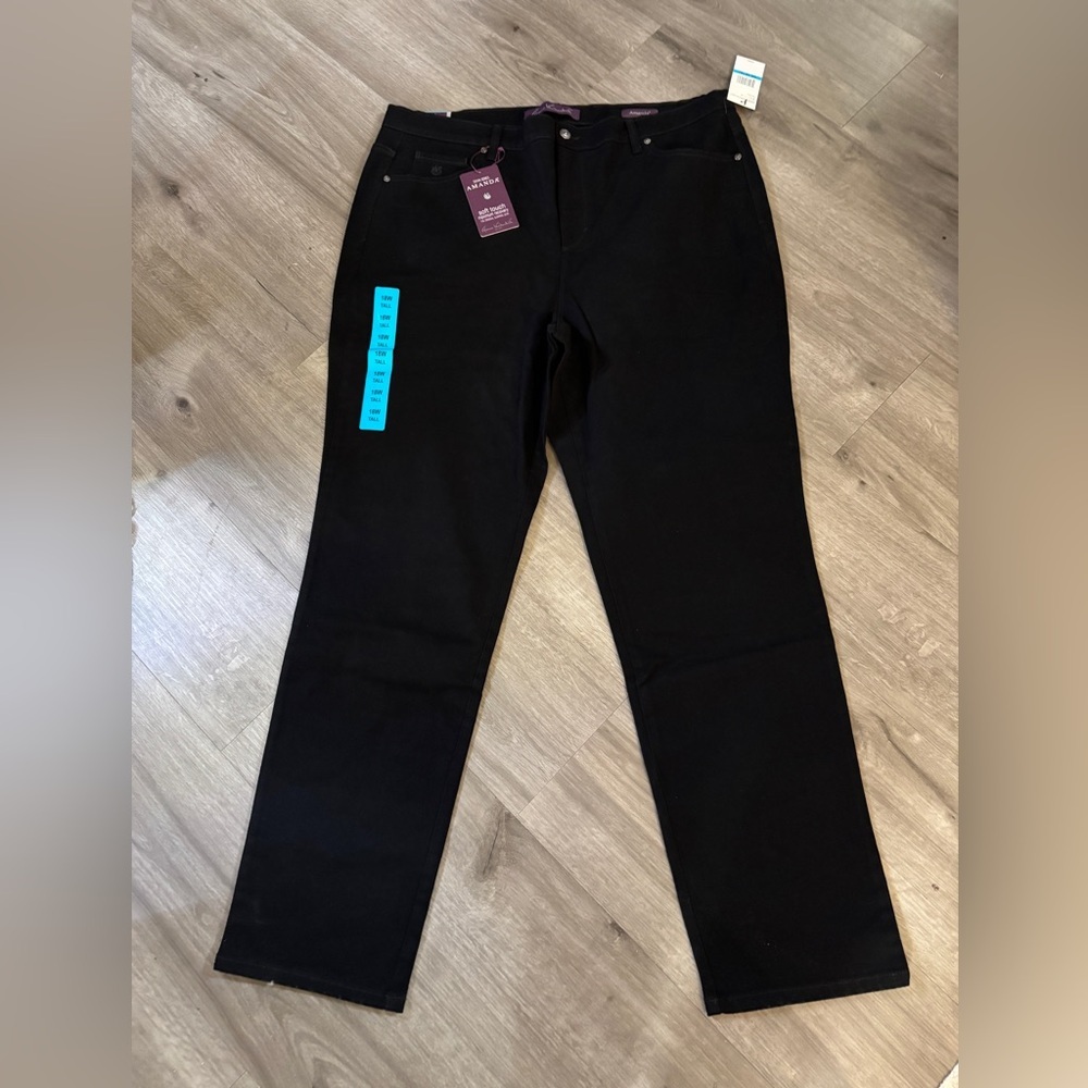 Gloria Vanderbilt Black Straight-Leg Jeans
